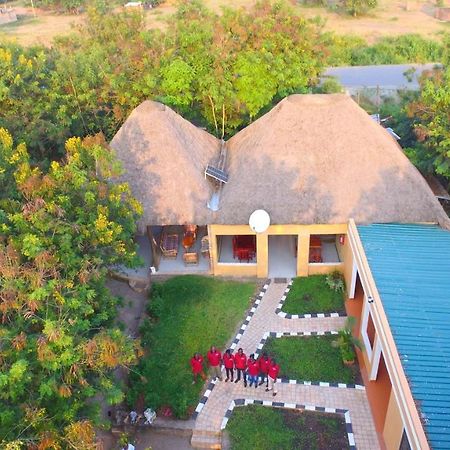 Irungu Forest Safari Lodge Katunguru Eksteriør bilde