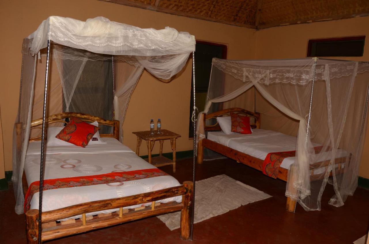 Irungu Forest Safari Lodge Katunguru Eksteriør bilde